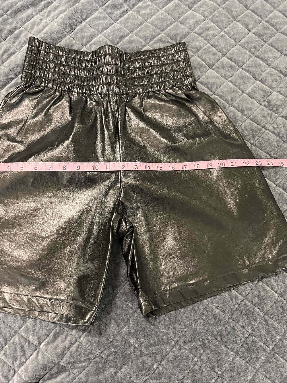 Bottega Veneta Leather Bermuda shorts Women’s Size 4 Small 40 High Waisted $2750 - Picture 13 of 16